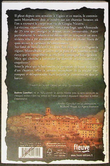 La pyramide de boue : livres pas cher d'occasion, de seconde main de l'association Lire et Créer